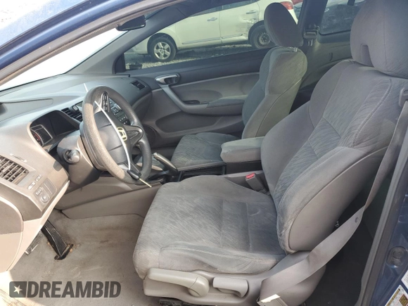 2008 Honda Civic Cpe LX with VIN 2HGFG126X8H548898, listed as a Copart auction lot 70442984 with 141,445 mi miles and Clean Title. Bid and sale history available at carsss.com. Image 7.