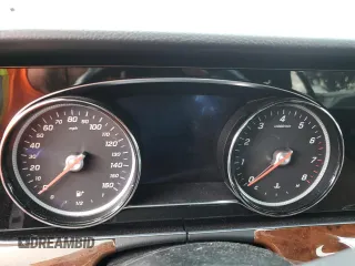 2017 Mercedes-Benz E-Class E 400 Luxury with VIN WDDZH6GB5HA165077, listed as a Copart auction lot 74110884 with 0 mi miles and Salvage Title. Bid and sale history available at carsss.com. Image 9.