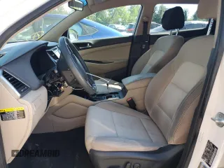 2016 Hyundai Tucson SE z VIN KM8J3CA49GU243481, wystawiony jako Copart lot #54656555 z przebiegiem 124 872 mil mil oraz Szkoda całkowita • Salvage title. Historia ofert i sprzedaży dostępna na DreamBid. Obrazek 7.