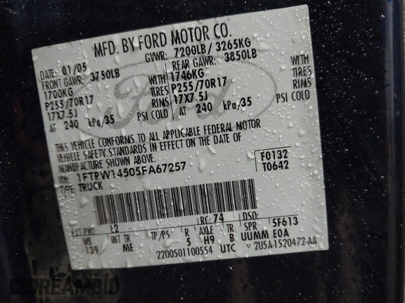 2005 Ford F-150 XLT with VIN 1FTPW14505FA67257, listed as a IAAI auction lot 41778749 with 194,373 mi miles. Bid and sale history available at carsss.com. Image 9.