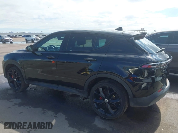 2024 Dodge Hornet GT z VIN ZACNDFAN8R3A14928, wystawiony jako IAAI lot #42387134 z przebiegiem 27 254 mil mil oraz . Historia ofert i sprzedaży dostępna na DreamBid. Obrazek 3.