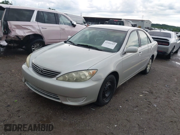 2006 Toyota Camry STD with VIN 4T1BE32KX6U736645, listed as a IAAI auction lot 42495312 with 177,972 mi miles and . Bid and sale history available at DreamBid. Image 6.