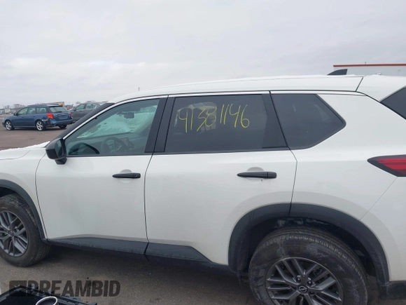2024 Nissan Rogue S with VIN 5N1BT3ABXRC685066, listed as a IAAI auction lot 41381146 with 8,377 mi miles. Bid and sale history available at carsss.com. Image 15.