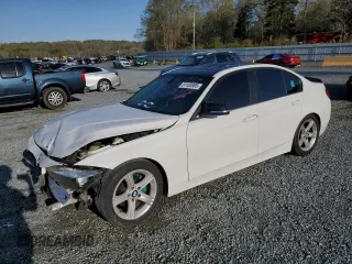 2017 BMW 3 Series 320i z VIN WBA8E1G33HNU17232, wystawiony jako Copart lot #51183905 z przebiegiem 119 427 mil mil oraz Szkody całkowita. Historia ofert i sprzedaży dostępna na DreamBid. Obrazek 1.