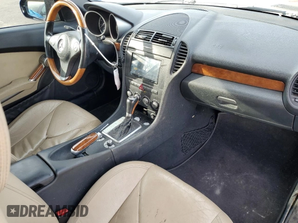 2009 Mercedes-Benz SLK-Class 3.0L with VIN WDBWK54F69F210840, listed as a Copart auction lot 78184264 with 139,871 mi miles and Salvage Title. Bid and sale history available at carsss.com. Image 8.