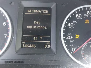 2015 Volkswagen Tiguan SE z VIN WVGBV7AXXFW503955, wystawiony jako IAAI lot #41730076 z przebiegiem 146 446 mil mil oraz . Historia ofert i sprzedaży dostępna na DreamBid. Obrazek 16.