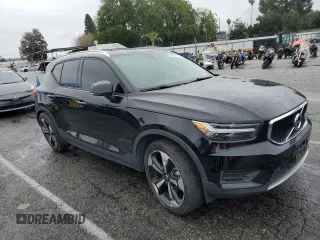 2020 Volvo XC40 Momentum with VIN YV4162UK6L2275372, listed as a Copart auction lot 49431345 with 61,151 mi miles and Salvage Title. Bid and sale history available at DreamBid. Image 4.