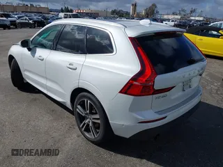 2019 Volvo XC60 Momentum with VIN LYV102DK8KB255769, listed as a IAAI auction lot 41573224 with 45,249 mi miles and . Bid and sale history available at DreamBid. Image 3.