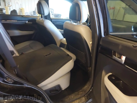 2015 Kia Sorento SX с VIN 5XYKW4A73FG580048, выставлен на аукционе IAAI как лот 42211138 с пробегом 95 875 миль миль и . История ставок и продаж доступна на DreamBid. Изображение 8.