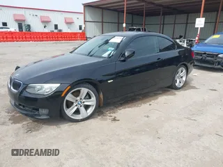 2011 BMW 3 Series 328i z VIN WBAKE5C52BE429545, wystawiony jako IAAI lot #41712599 z przebiegiem 67 746 mil mil oraz . Historia ofert i sprzedaży dostępna na DreamBid. Obrazek 17.