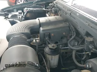 2002 Ford F-150 XL с VIN 1FTRX18W02NB38497, выставлен на аукционе IAAI как лот 43327265 с пробегом 163 966 миль миль и . История ставок и продаж доступна на DreamBid. Изображение 12.