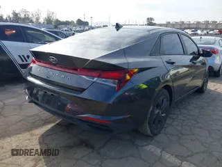 2022 Hyundai Elantra SEL with VIN 5NPLM4AG4NH071278, listed as a IAAI auction lot 41815110 with 17,196 mi miles and . Bid and sale history available at DreamBid. Image 4.