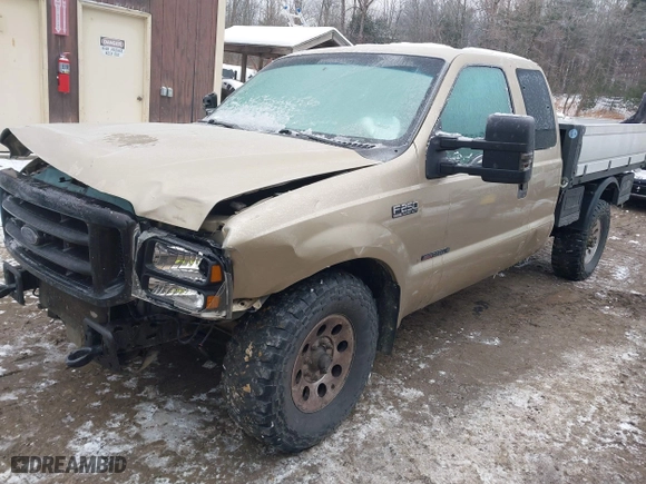 2000 Ford Super Duty F-250 XL with VIN 1FTNX20F5YEB91401, listed as a IAAI auction lot 41177820 with 187,109 mi miles. Bid and sale history available at carsss.com. Image 17.