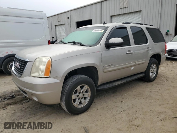 2008 GMC Yukon SLE w/3SA with VIN 1GKFC13C78R275471, listed as a Copart auction lot 74459144 with 156,744 mi miles and Salvage Title. Bid and sale history available at carsss.com. Image 1.