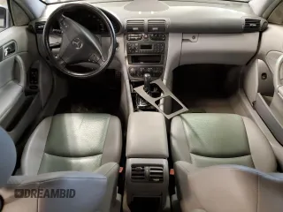 2004 Mercedes-Benz C 230 Kompressor with VIN WDBRF40J34A589162, listed as a Copart auction lot 54264684 with 190,807 mi miles and Clean Title. Bid and sale history available at DreamBid. Image 8.
