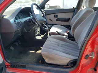 1990 Geo Prizm z VIN 1Y1SK5164LZ075024, wystawiony jako Copart lot #70294584 z przebiegiem 197 610 mil mil oraz Tytuł czysty. Historia ofert i sprzedaży dostępna na DreamBid. Obrazek 7.
