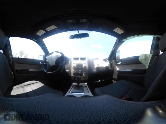 2011 Ford Escape XLT с VIN 1FMCU9DG4BKA98868, выставлен на аукционе IAAI как лот 42580210 с пробегом Не указан миль и . История ставок и продаж доступна на DreamBid. Изображение 20.