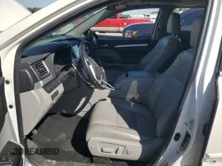 2017 Toyota Highlander XLE with VIN 5TDJZRFH9HS473495, listed as a Copart auction lot 57057035 with 123,709 mi miles and Clean title. Bid and sale history available at DreamBid. Image 7.