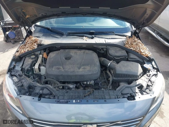 2016 Volvo S60 T5 Drive-E Premier with VIN YV126MFK0G2413469, listed as a IAAI auction lot 41726912 with 39,182 mi miles. Bid and sale history available at carsss.com. Image 10.