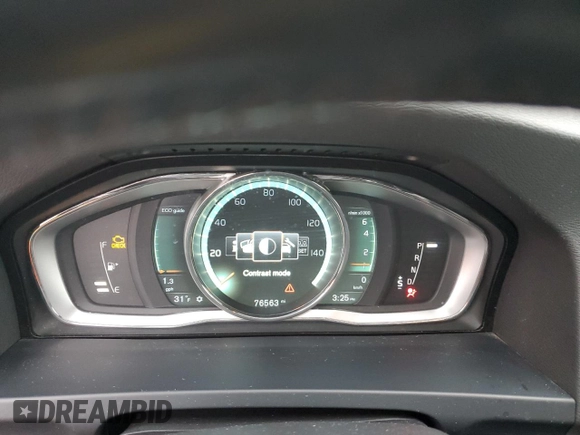 2015 Volvo V60 T5 z VIN YV4612HK7F1000537, wystawiony jako Copart lot #84033744 z przebiegiem 76 563 mil mil oraz Szkoda całkowita • Salvage title. Historia ofert i sprzedaży dostępna na DreamBid. Obrazek 9.