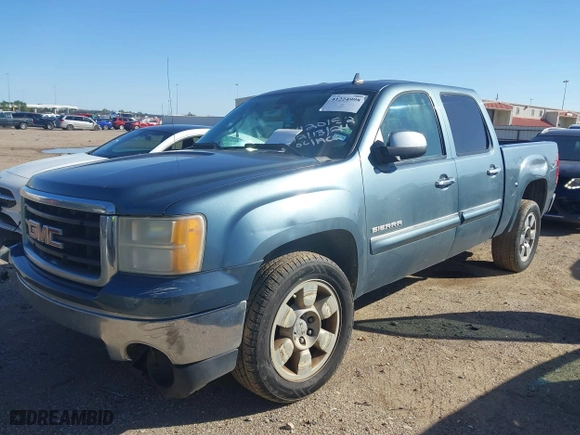 2011 GMC Sierra 1500 SLE with VIN 3GTP1VE07BG118014, listed as a IAAI auction lot 41224998 with 244,932 mi miles. Bid and sale history available at carsss.com. Image 17.