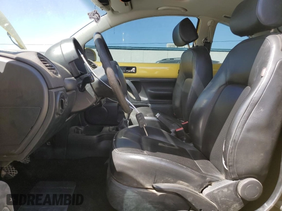 2008 Volkswagen Beetle S with VIN 3VWRW31C68M527286, listed as a Copart auction lot 52229925 with 112,582 mi miles and Clean Title. Bid and sale history available at DreamBid. Image 7.