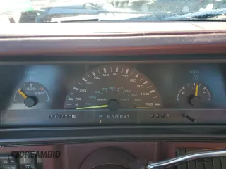 1993 Oldsmobile Cutlass z VIN 1G3AJ85N8P6362475, wystawiony jako Copart lot #45789795 z przebiegiem 103 756 mil mil oraz Tytuł czysty. Historia ofert i sprzedaży dostępna na DreamBid. Obrazek 9.