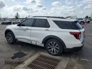 2024 Ford Explorer ST-Line with VIN 1FMSK7KH1RGA88359, listed as a Copart auction lot 52801025 with 7,799 mi miles and Salvage Title. Bid and sale history available at carsss.com. Image 2.
