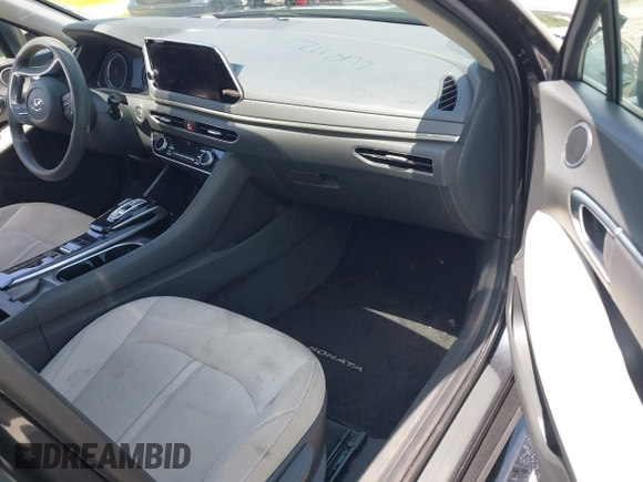2023 Hyundai Sonata SEL z VIN KMHL64JA3PA277025, wystawiony jako IAAI lot #42301657 z przebiegiem 38 378 mil mil oraz . Historia ofert i sprzedaży dostępna na DreamBid. Obrazek 5.