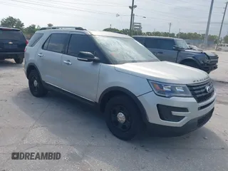 2018 Ford Police Interceptor Utility z VIN 1FM5K8AR4JGC95328, wystawiony jako IAAI lot #42295227 z przebiegiem 119 872 mil mil oraz . Historia ofert i sprzedaży dostępna na DreamBid. Obrazek 1.