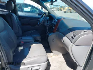2005 Toyota Sienna XLE with VIN 5TDZA22C65S299604, listed as a IAAI auction lot 41949186 with 205,243 mi miles and . Bid and sale history available at carsss.com. Image 5.