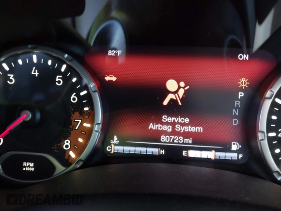 2017 Jeep Renegade Limited z VIN ZACCJADB3HPE54261, wystawiony jako IAAI lot #42028152 z przebiegiem 80 723 mil mil oraz . Historia ofert i sprzedaży dostępna na DreamBid. Obrazek 7.