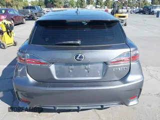 2014 Lexus CT 200h с VIN JTHKD5BH7E2207072, выставлен на аукционе IAAI как лот 42385156 с пробегом 151 551 миль миль и . История ставок и продаж доступна на DreamBid. Изображение 16.