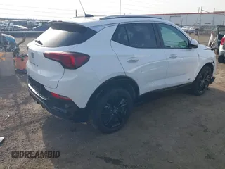 2025 Buick Encore GX Sport Touring с VIN KL4AMDSL4SB011771, выставлен на аукционе IAAI как лот 41718956 с пробегом 15 720 миль миль и . История ставок и продаж доступна на DreamBid. Изображение 4.