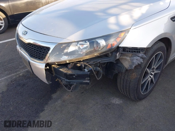 2012 Kia Optima LX with VIN KNAGM4A70C5282666, listed as a IAAI auction lot 41756098 with Not Provided miles and . Bid and sale history available at carsss.com. Image 12.