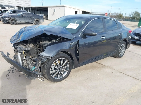 2019 Kia Optima LX with VIN 5XXGT4L3XKG376676, listed as a IAAI auction lot 41679981 with 57,211 mi miles. Bid and sale history available at carsss.com. Image 18.