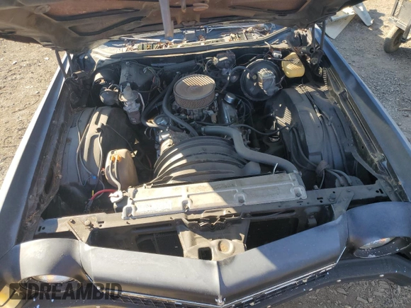 1974 Chevrolet Monte Carlo z VIN 1H57L4Z474911, wystawiony jako Copart lot #42961555 z przebiegiem 76 687 mil mil oraz Szkody całkowita. Historia ofert i sprzedaży dostępna na DreamBid. Obrazek 11.