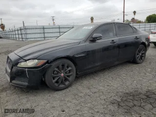 2017 Jaguar XF 20d Premium with VIN SAJBD4BN1HCY32312, listed as a Copart auction lot 53319825 with 101,569 mi miles and Clean Title. Bid and sale history available at carsss.com. Image 1.