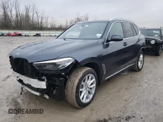 2021 BMW X5 xDrive40i with VIN 5UXCR6C02M9H74447, listed as a Copart auction lot 36408803 with 15,989 mi miles. Bid and sale history available at carsss.com. Image 1.
