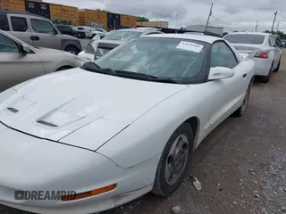 1994 Pontiac Firebird Firebird с VIN 2G2FS22S9R2221658, выставлен на аукционе IAAI как лот 42478866 с пробегом 667 659 миль миль и . История ставок и продаж доступна на DreamBid. Изображение 2.
