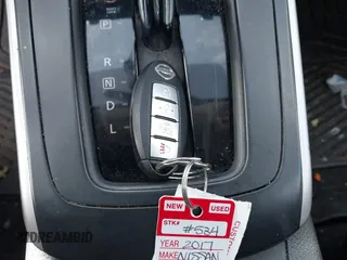2017 Nissan Sentra S с VIN 3N1AB7APXHY377362, выставлен на аукционе IAAI как лот 41296050 с пробегом 69 683 миль миль и . История ставок и продаж доступна на DreamBid. Изображение 11.