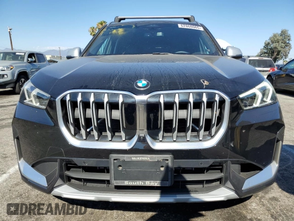 2023 BMW X1 xDrive28i with VIN WBX73EF05P5W78138, listed as a Copart auction lot 62868065 with 12,534 mi miles and Salvage title. Bid and sale history available at DreamBid. Image 5.