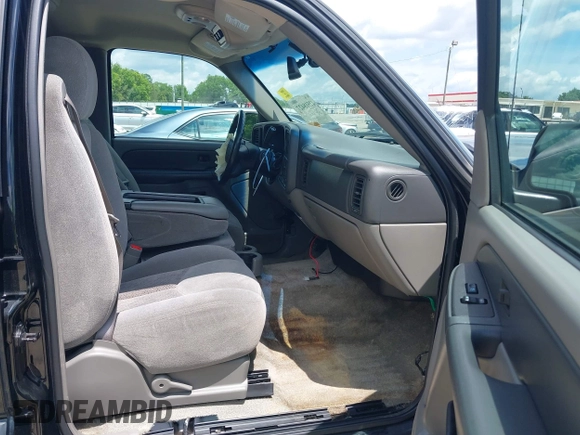2003 Chevrolet Tahoe LS with VIN 1GNEC13V03R315463, listed as a IAAI auction lot 42518427 with 155,629 mi miles and . Bid and sale history available at DreamBid. Image 5.