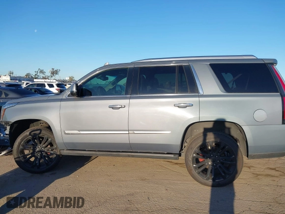 2016 Cadillac Escalade Premium Collection z VIN 1GYS4CKJ5GR382840, wystawiony jako IAAI lot #41824950 z przebiegiem 235 931 mil mil oraz . Historia ofert i sprzedaży dostępna na DreamBid. Obrazek 15.