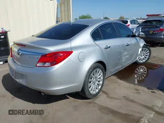 2013 Buick Regal Turbo Premium 1 z VIN 2G4GS5EV8D9187084, wystawiony jako IAAI lot #42722418 z przebiegiem 84 899 mil mil oraz . Historia ofert i sprzedaży dostępna na DreamBid. Obrazek 4.