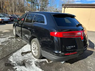 2018 Lincoln MKT with VIN 2LMHJ5NK6JBL02688, listed as a Copart auction lot 55411915 with 185,133 mi miles and Clean Title. Bid and sale history available at DreamBid. Image 3.