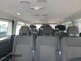 2025 Ford Transit Passenger XL z VIN 1FBAX2YG7SKA63962, wystawiony jako Copart lot #64595845 z przebiegiem 3 011 mil mil oraz Nie do naprawy • Non repairable. Historia ofert i sprzedaży dostępna na DreamBid. Obrazek 10.