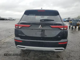 2023 Mitsubishi Outlander SE z VIN JA4J4UA86PZ027448, wystawiony jako Copart lot #57084785 z przebiegiem 36 735 mil mil oraz Szkoda całkowita • Salvage title. Historia ofert i sprzedaży dostępna na DreamBid. Obrazek 6.
