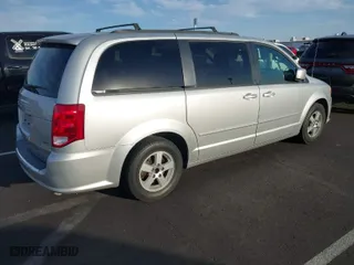 2011 Dodge Grand Caravan Mainstreet with VIN 2D4RN3DG3BR639888, listed as a IAAI auction lot 41712121 with 271,688 mi miles. Bid and sale history available at carsss.com. Image 4.