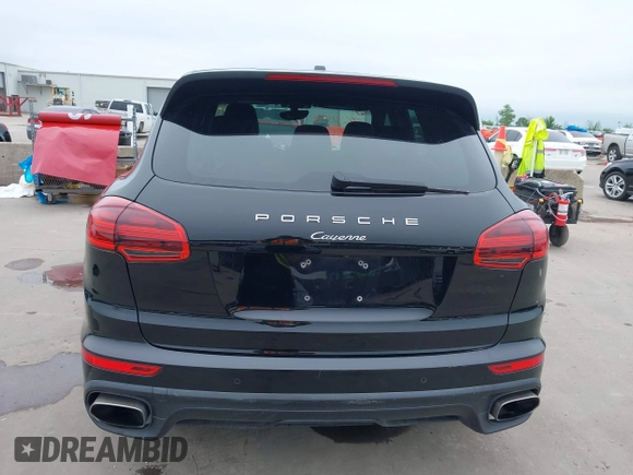 2016 Porsche Cayenne z VIN WP1AA2A29GLA00762, wystawiony jako IAAI lot #41963152 z przebiegiem 60 503 mil mil oraz . Historia ofert i sprzedaży dostępna na DreamBid. Obrazek 17.